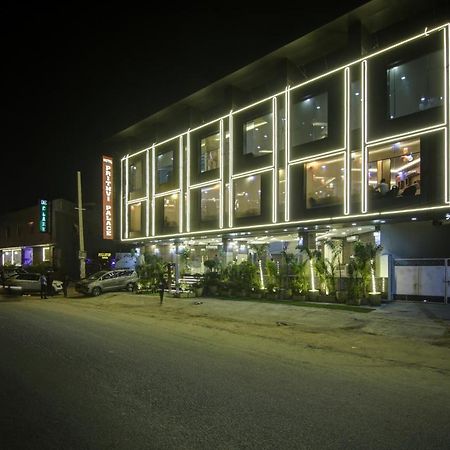 نيودلهي Hotel Park Tree Near Delhi Airport المظهر الخارجي الصورة
