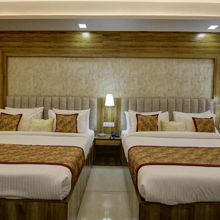 نيودلهي Hotel Park Tree Near Delhi Airport المظهر الخارجي الصورة