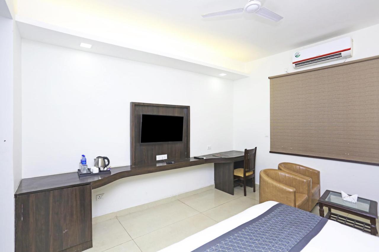 نيودلهي Hotel Park Tree Near Delhi Airport المظهر الخارجي الصورة