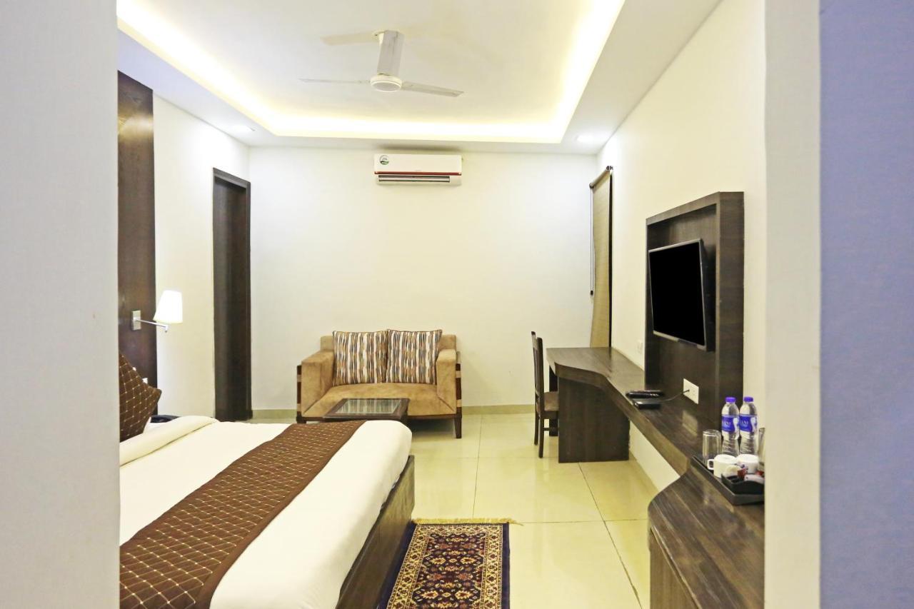 نيودلهي Hotel Park Tree Near Delhi Airport المظهر الخارجي الصورة