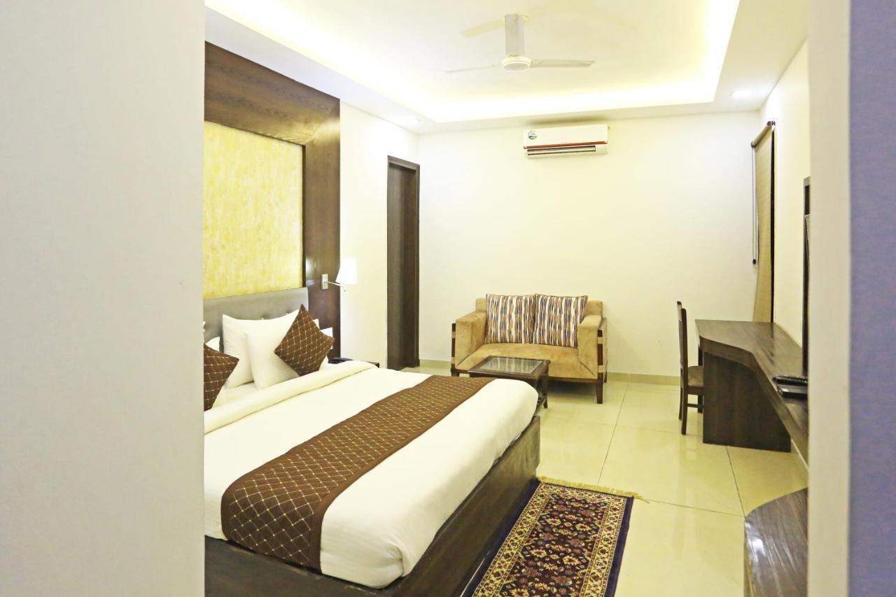 نيودلهي Hotel Park Tree Near Delhi Airport المظهر الخارجي الصورة