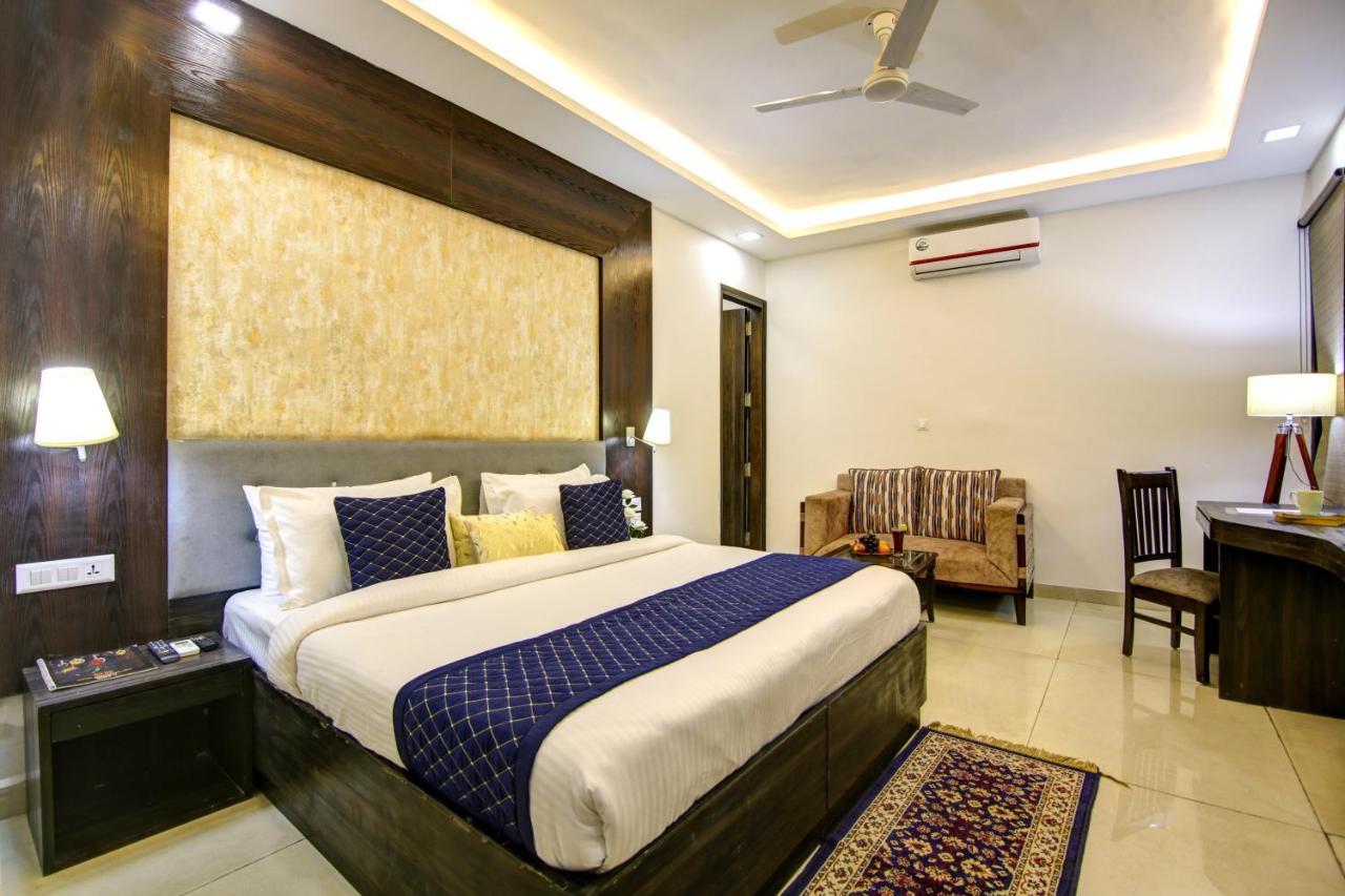 نيودلهي Hotel Park Tree Near Delhi Airport المظهر الخارجي الصورة