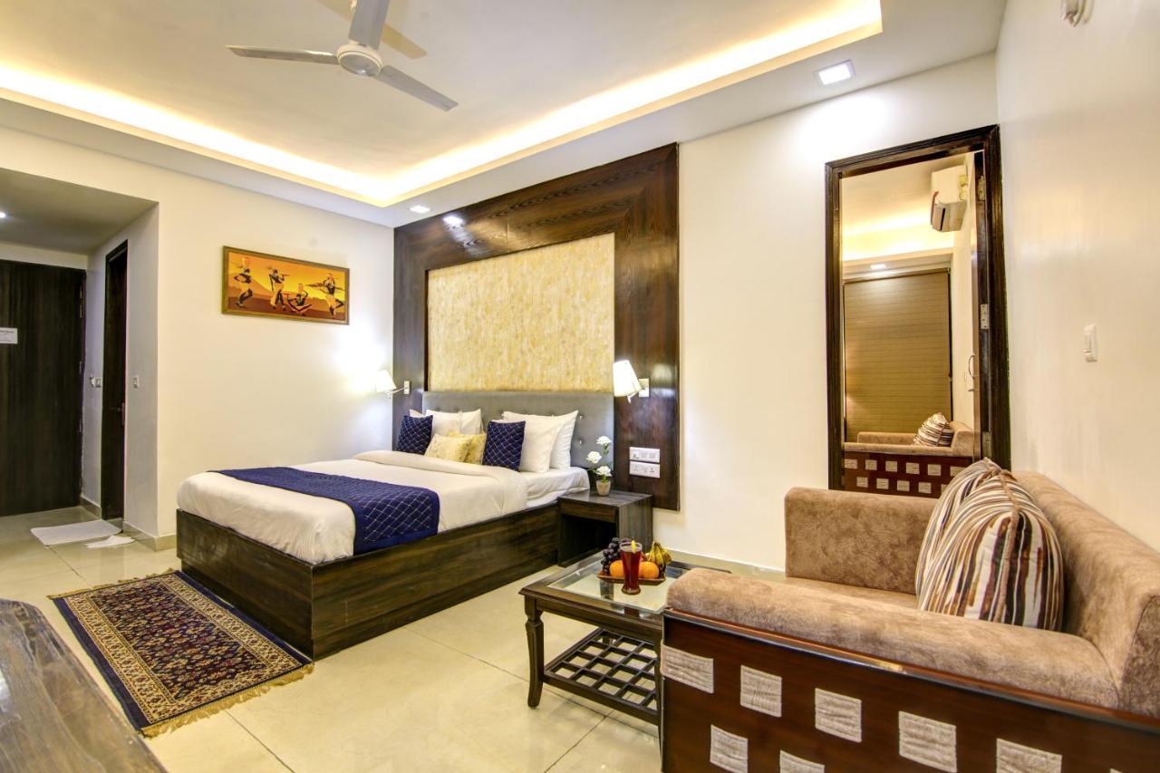 نيودلهي Hotel Park Tree Near Delhi Airport المظهر الخارجي الصورة