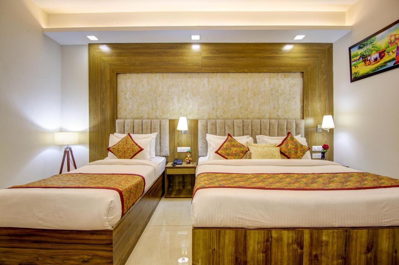 نيودلهي Hotel Park Tree Near Delhi Airport المظهر الخارجي الصورة